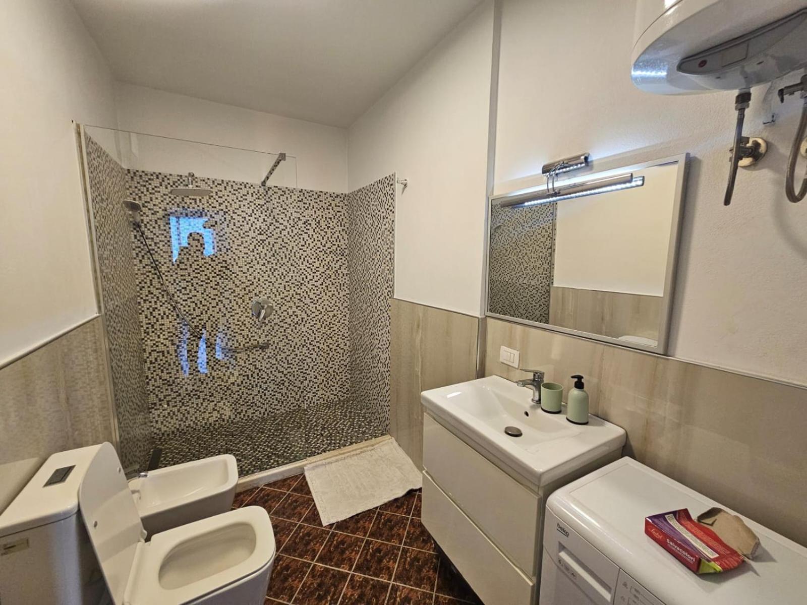 Appartement Spacious 1br Hub With Balcony *